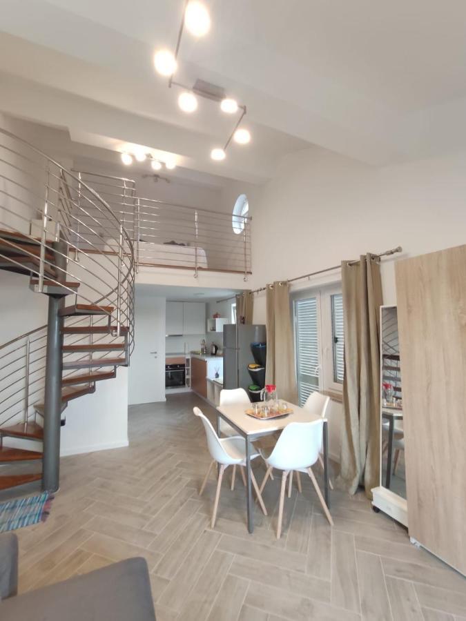 Apartmani Begic 1 I 2 Barbat na Rabu Ngoại thất bức ảnh