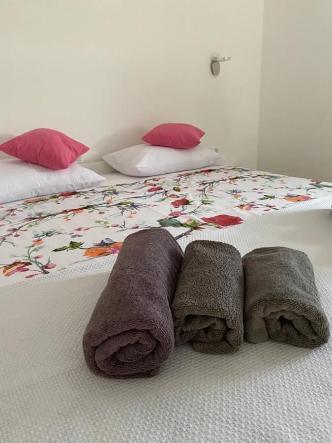 Apartmani Begic 1 I 2 Barbat na Rabu Ngoại thất bức ảnh